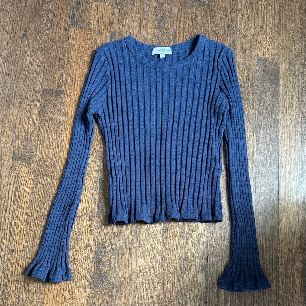 Ribbed Michael stars top with stretch.